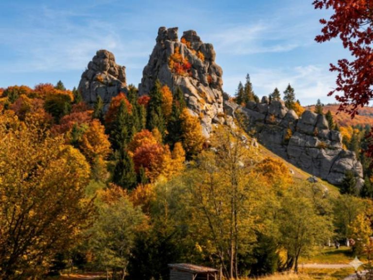 Фортеця Тустань